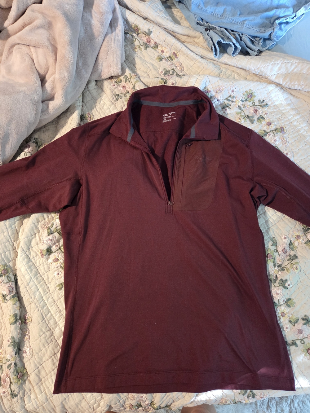 Arc'teryx Men's Half-Zip Long Sleeve Pull Over Shirt - Maroon